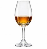 Nosing Copita 6 st 15 cl med whsiky i glaset